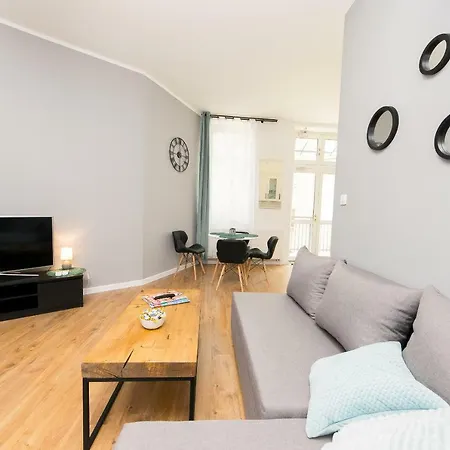 Blue Old Town Air Condition P4you Pl