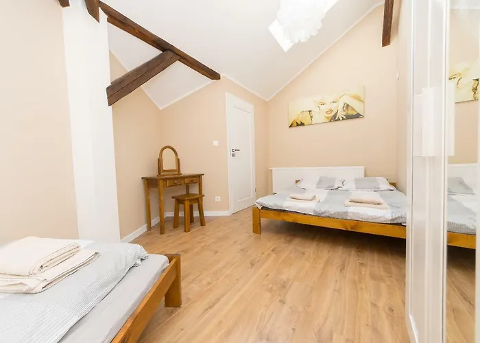 Blue Old Town Air Condition P4you Pl